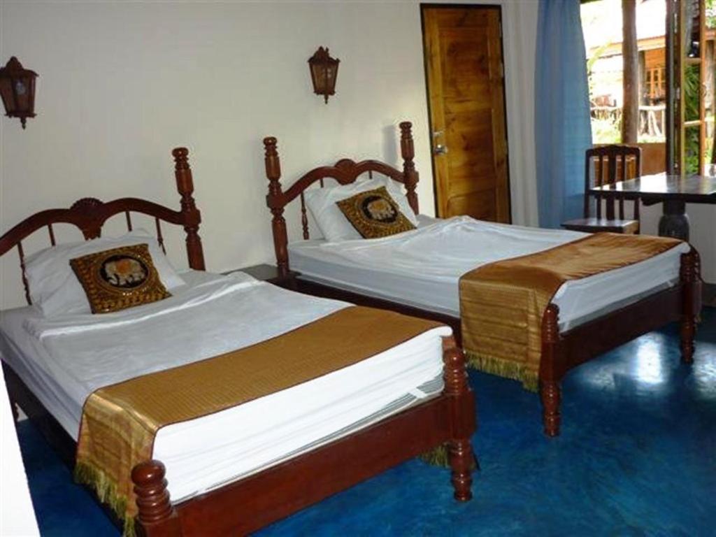 Euro Lanta White Rock Resort Ko Lanta Exterior foto