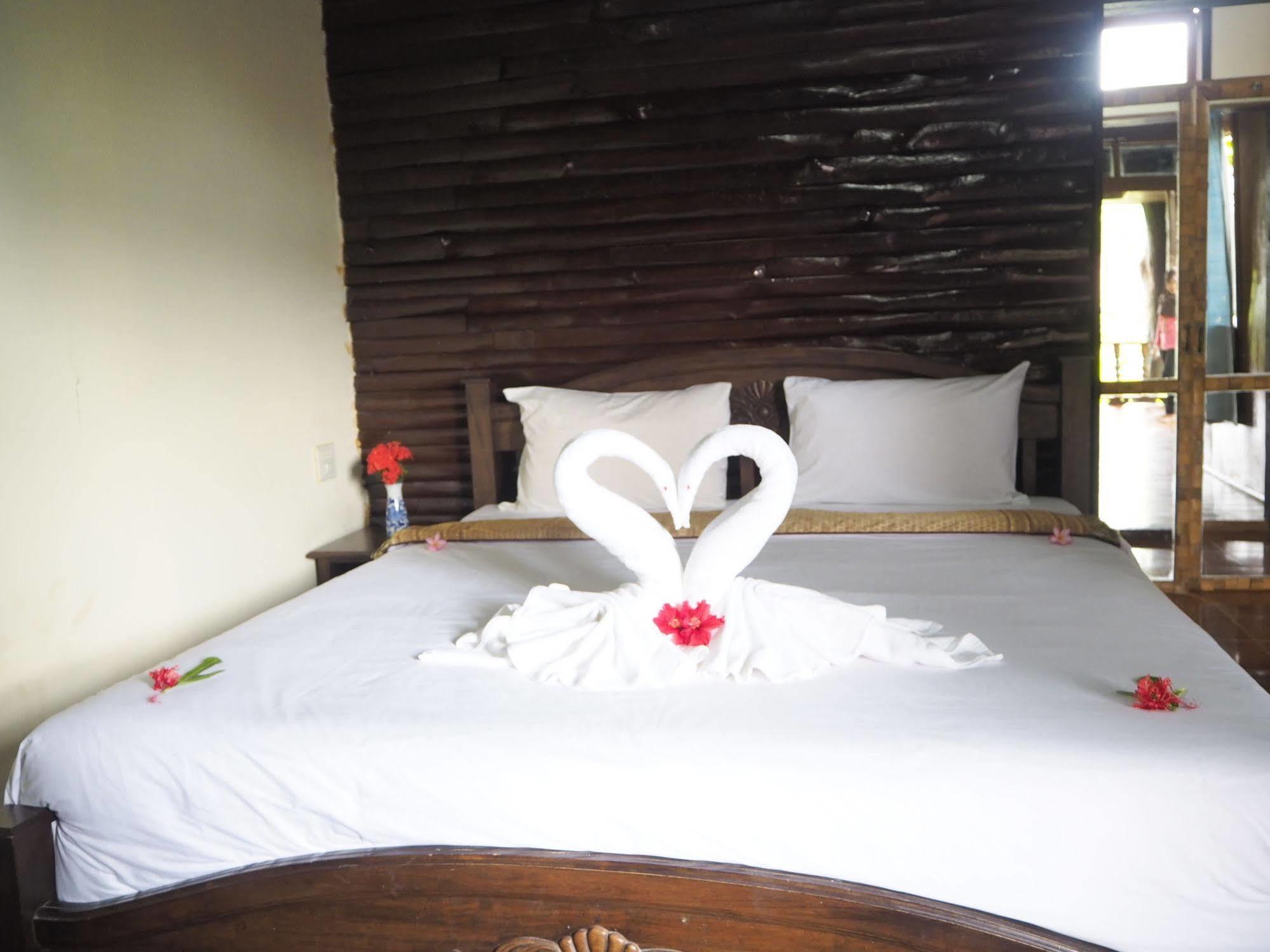 Euro Lanta White Rock Resort Ko Lanta Exterior foto